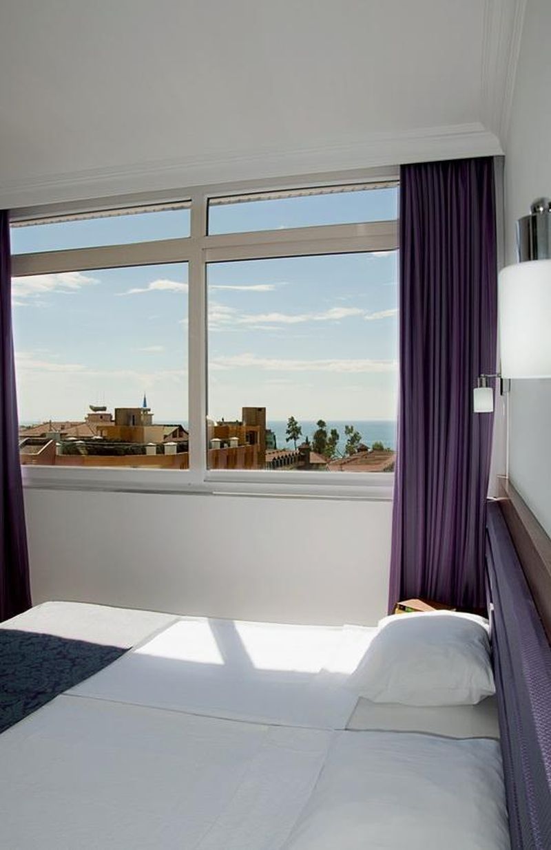 Sealine Hotell 3*